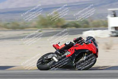 media/Nov-16-2025-Race Pace (Sun) [[8c5fa54630]]/Verified Riders/7-Turn 4 (1155am)/